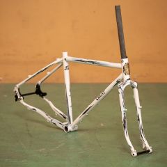 Search results for: '*CRUST BIKES* evasion' - BLUE LUG