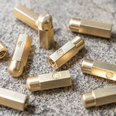 85464 スパイクM10 明 x 1.25ナット / 国産等 ミリサイズ 2個
