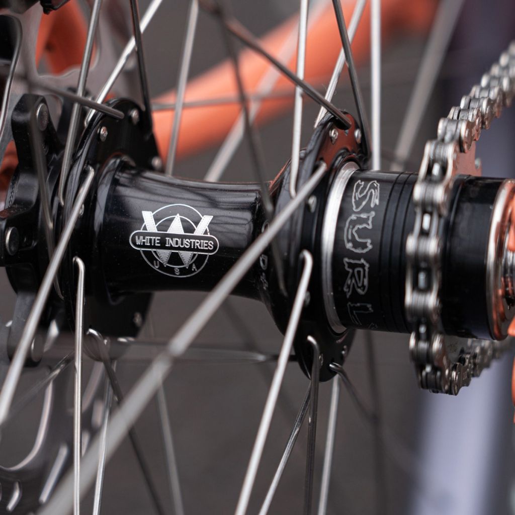 WHITE INDUSTRIES* CLD+ boost disc hub rear (black) - BLUE