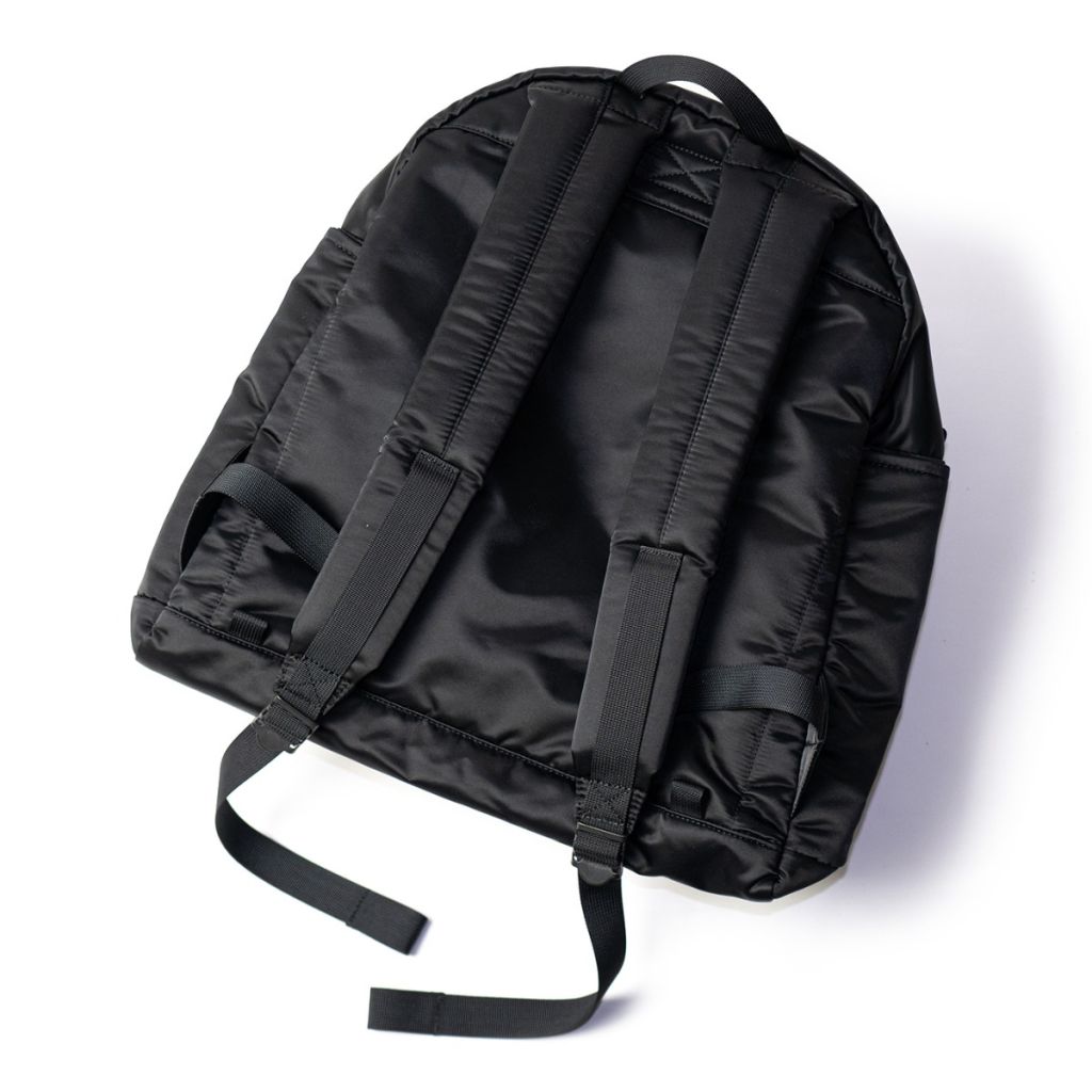 BLUE LUG* THE DAY PACK (padding black) - BLUE LUG GLOBAL ONLINE STORE