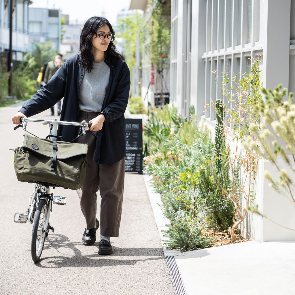 FAIRWEATHER* brompton bag (wax black) - BLUE LUG GLOBAL ONLINE STORE