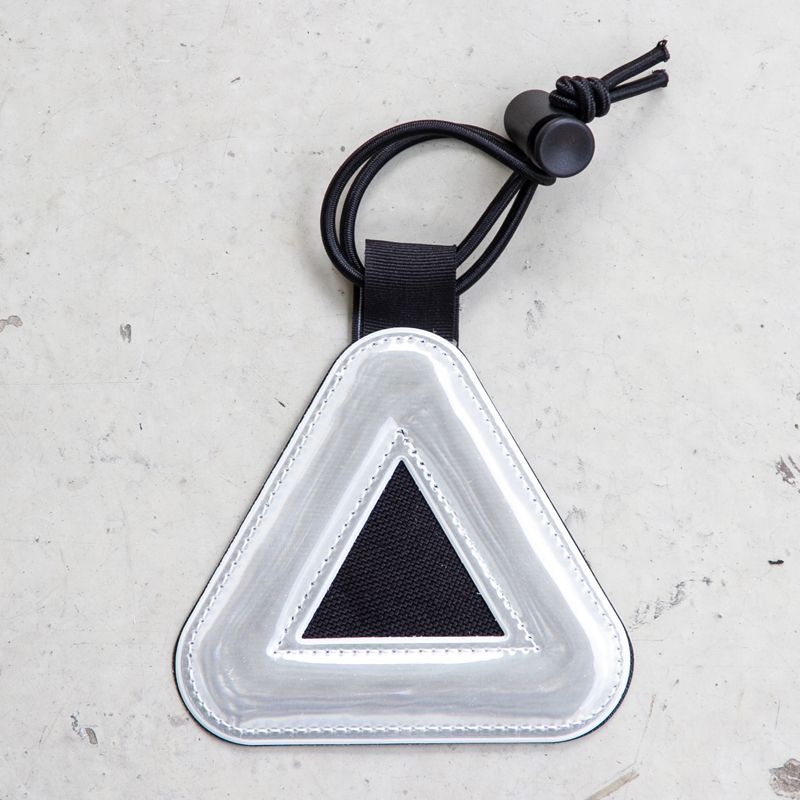 BLUE LUG* triangle reflector (silver) - BLUE LUG GLOBAL ONLINE STORE