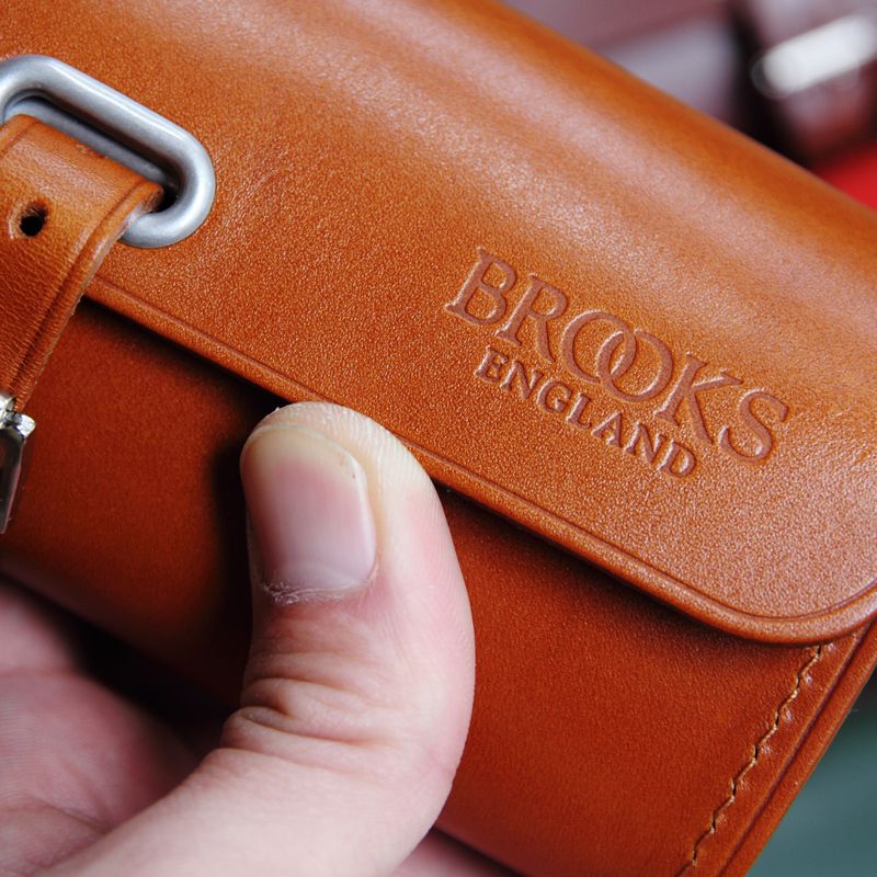 BROOKS* challenge tool bag (ochre) - BLUE LUG GLOBAL ONLINE
