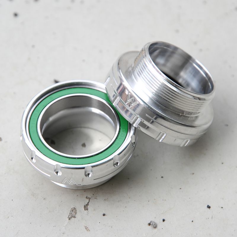 *WHITE INDUSTRIES* BSA bottom brackets (silver)