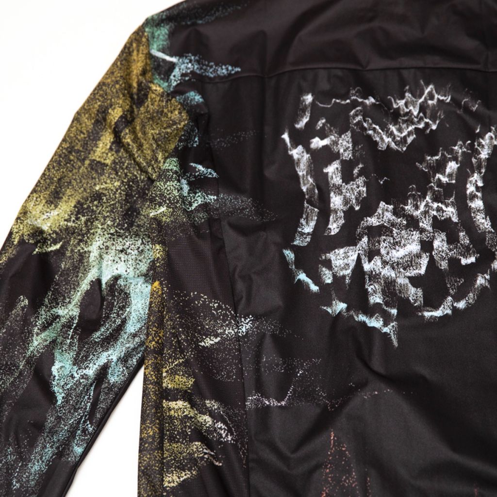 商品画像：MASH* resolve packable wind jacket (black) - BLUE LUG GLOBAL 1