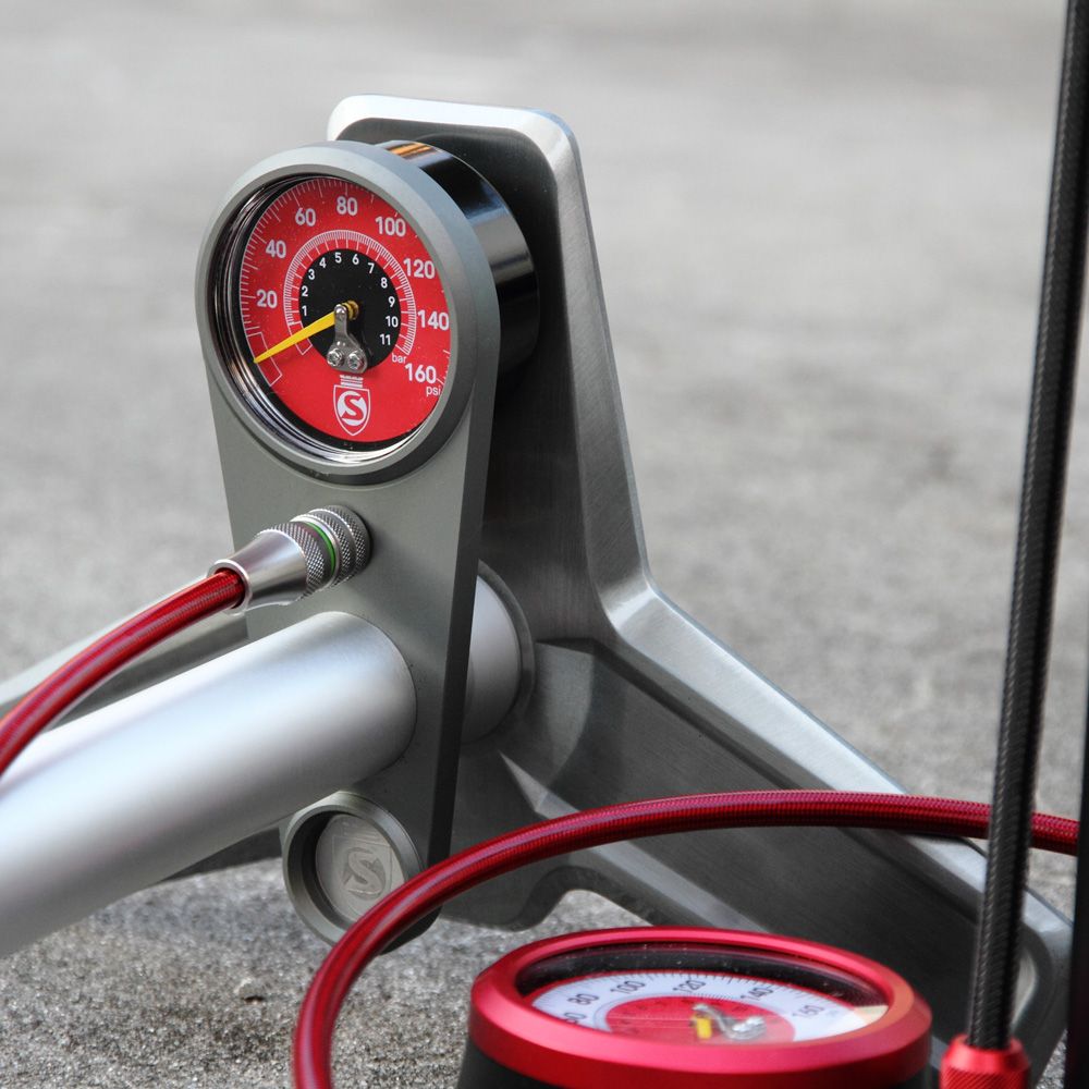 Silca superpista ultimate hiro edition floor pump top