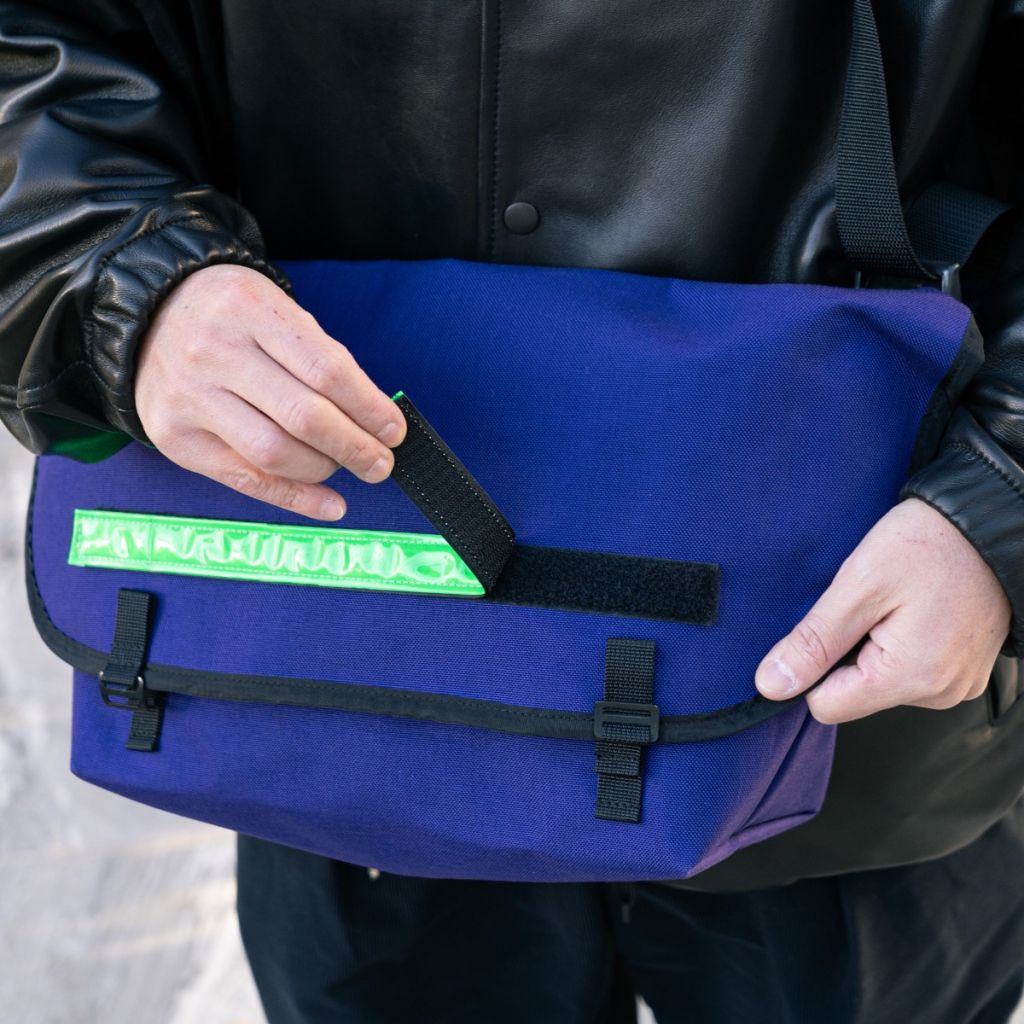 Supreme®/Blue Lug Reflector - Shop - Supreme