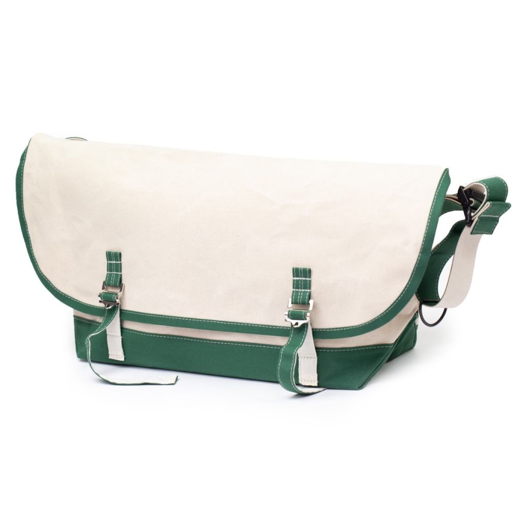 *THE INCONVENIENCE STORE×BLUE LUG* boat and messenger bag (green)