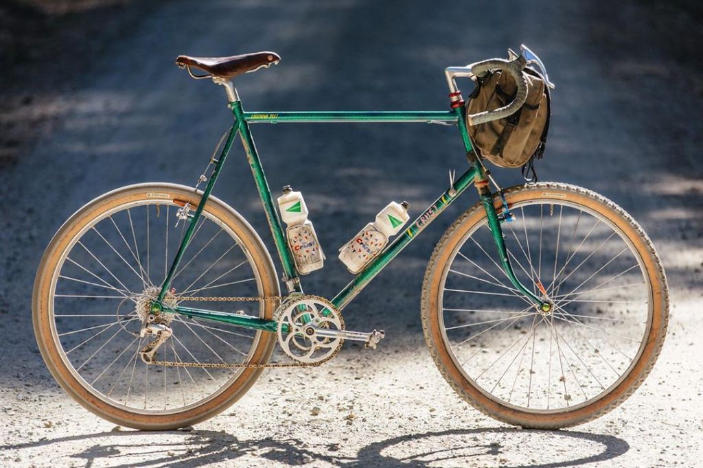 新品ULTRA DYNAMICO CAVA ROSE 650B blue lug