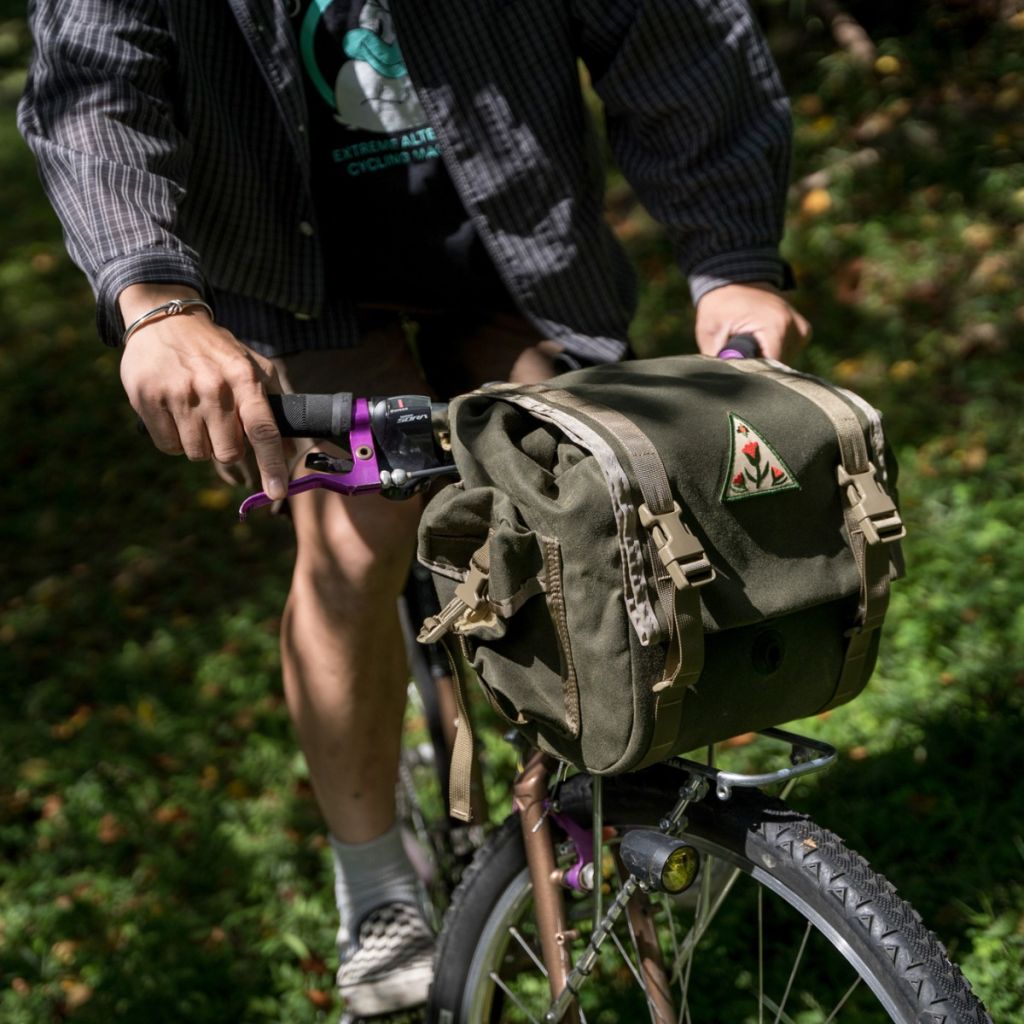 *RON'S BIKES* fabio's chest (wax cordura olive/S)