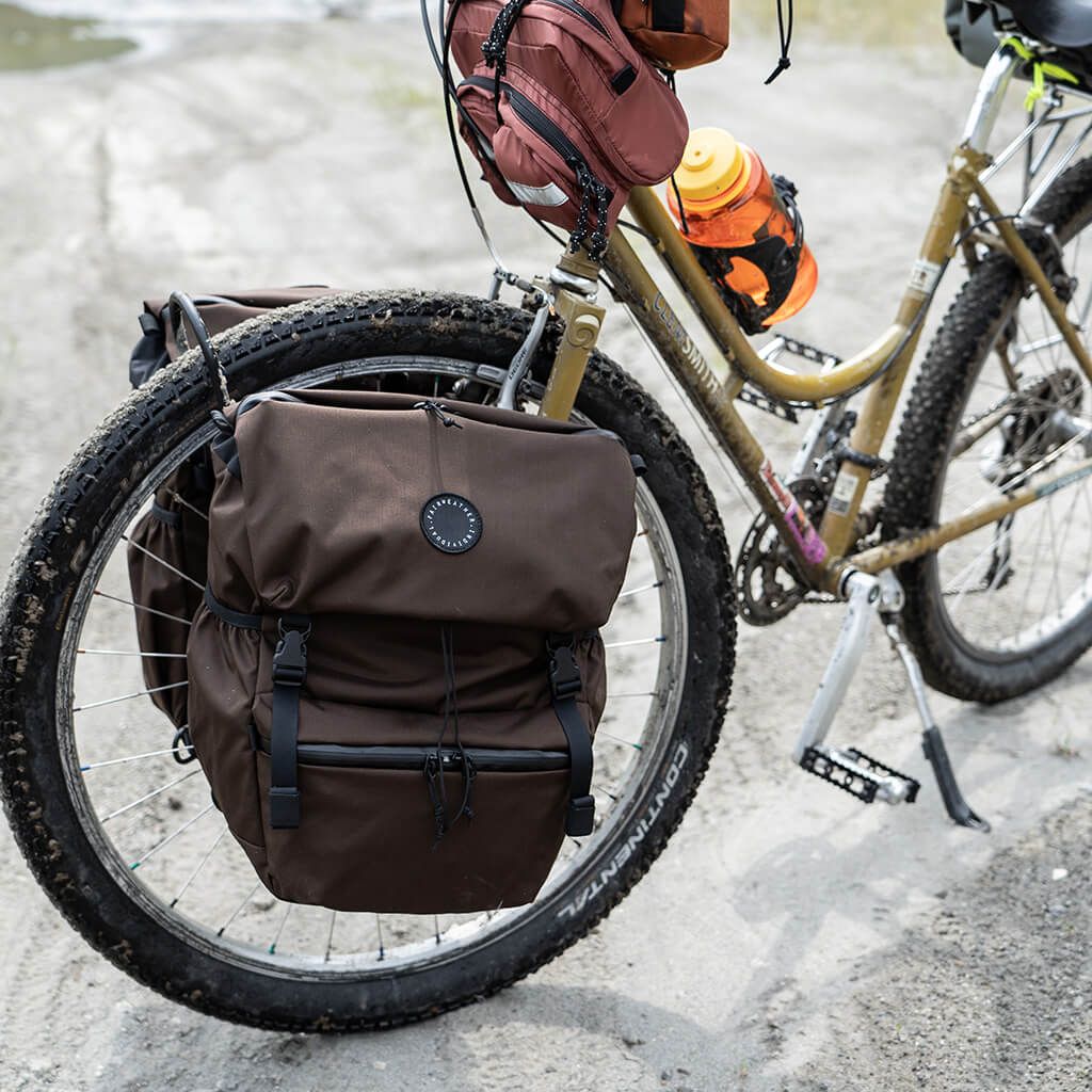 大人気新作 - (leopard) pannier flaptop FAIRWEATHER* BLUE GLOBAL LUG アクセサリー