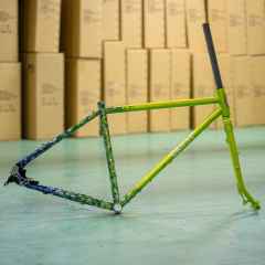 *CRUST BIKES* cook paint evasion frame (marble lime/s)