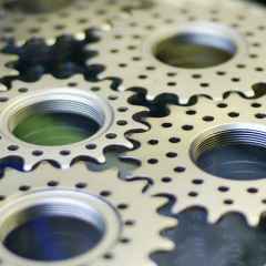 *GRUNGE* steel track cog