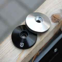 *VELO ORANGE* cru knurled stem cap