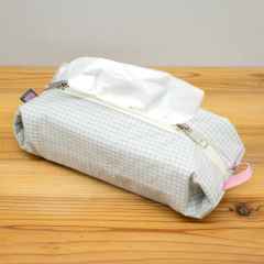 *BLUE LUG* box tissue pouch (gray/green check)
