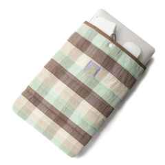 *BLUE LUG* padding pc sleeve (mint border)