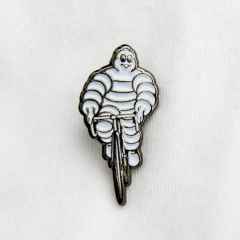 *MASH* michelin bib pin