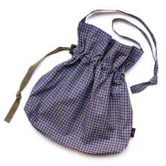 *BLUE LUG* horse feed bag (blue check)
