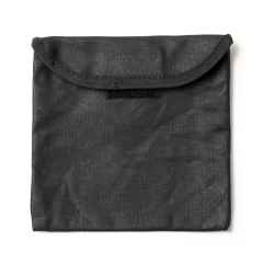 *Eerder Metaal* pouch (wax black)