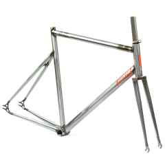 *UNVER* rapid track frame (raw)