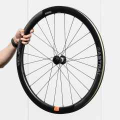 *ASTRAL CYCLING×DT SWISS* veil4 carbon wheel (front)