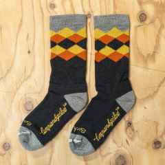 *CAMP AND GO SLOW* diamond socks (brown)