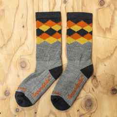 *CAMP AND GO SLOW* diamond socks (grey)