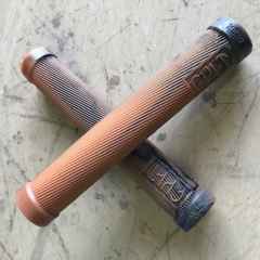 *CULT* begin grip (gum swirl)