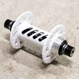 ONYX Helix track hub × PACENTI forza rim ONYX* Helix track hub rear (white frost) - BLUE LUG GLOBAL ONLINE