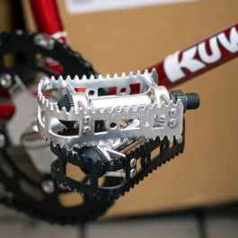 MKS* FOOT JAWS bm-10 pedal (1/2