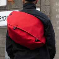 *BLUE LUG* the messenger bag (custom/red)