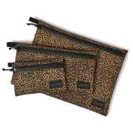 *BLUE LUG* dry pouch (leopard/black)