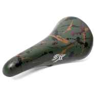 *KUWAHARA* sx saddle (splatter/olive)