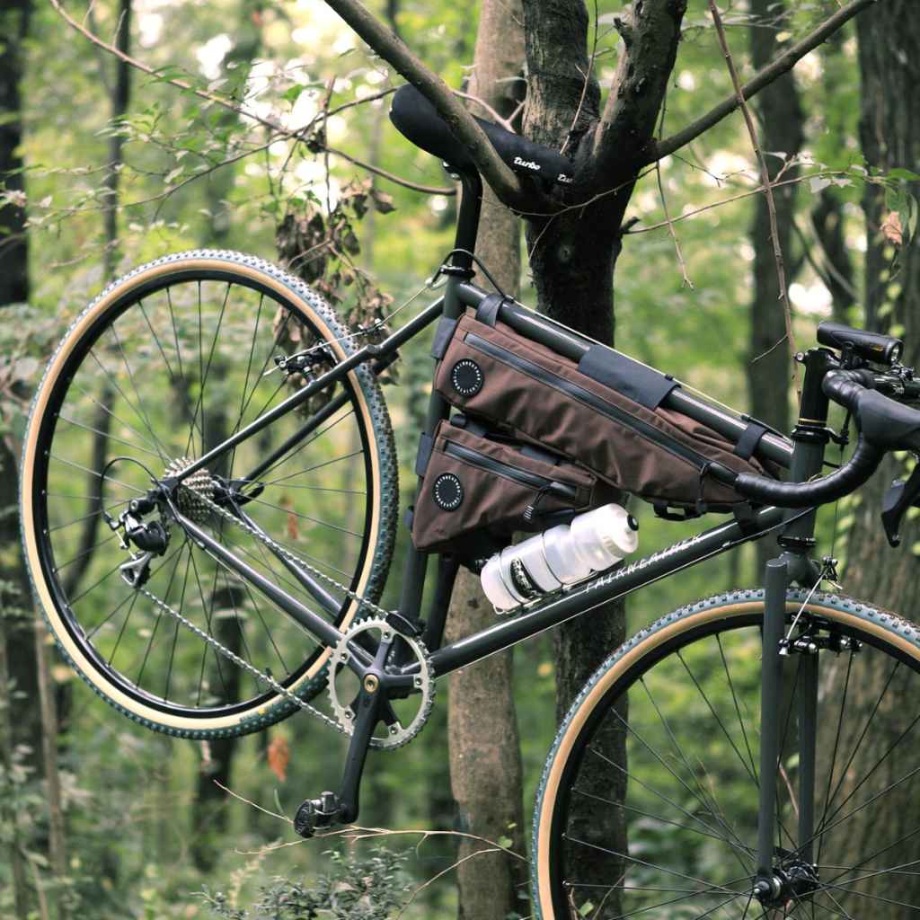 FAIRWEATHER* corner bag (purple) - BLUE LUG GLOBAL ONLINE STORE