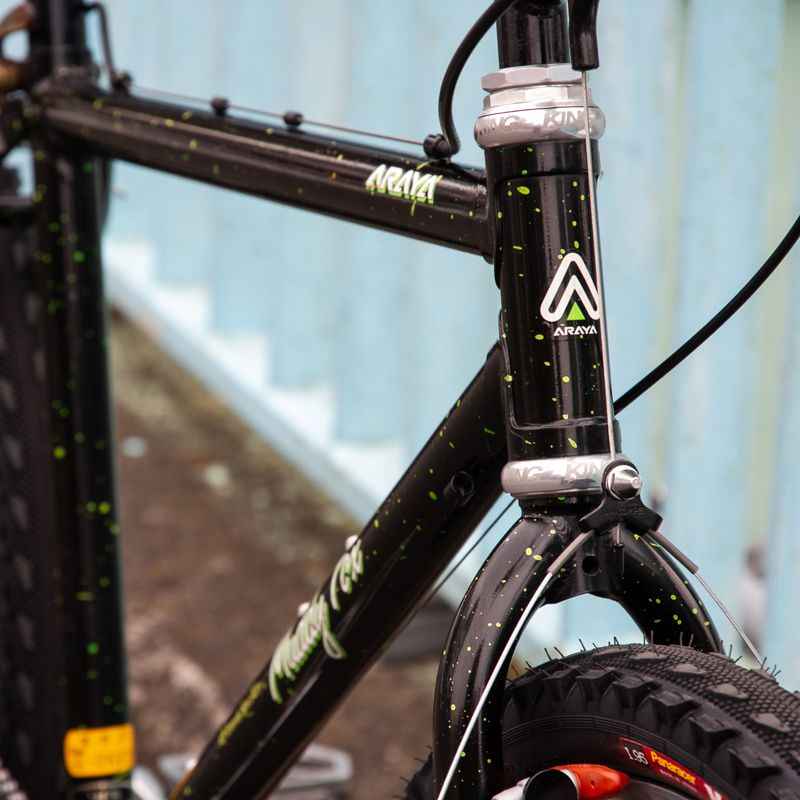CHRIS KING 1 インチ gripnut ヘッドセット ブルーラグ CHRIS KING* 1