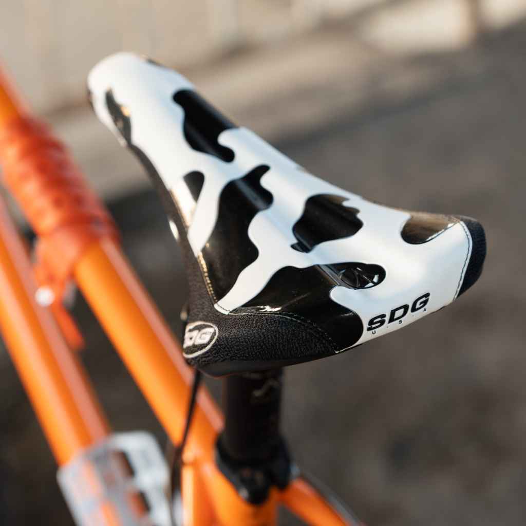 SDG* bel-air saddle BL special (cow) - BLUE LUG GLOBAL ONLINE STORE