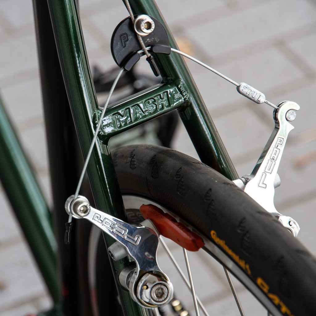 Outer shell Bluelug surly crust paul s