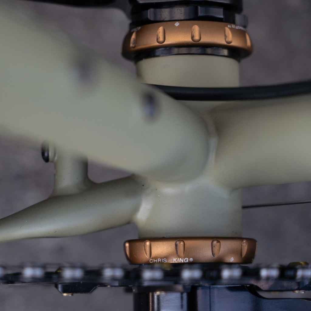 パーツ CHRIS KING threadfit 24BB GOLD Chris King ThreadFit™ 24 Bottom bracket – Chris King