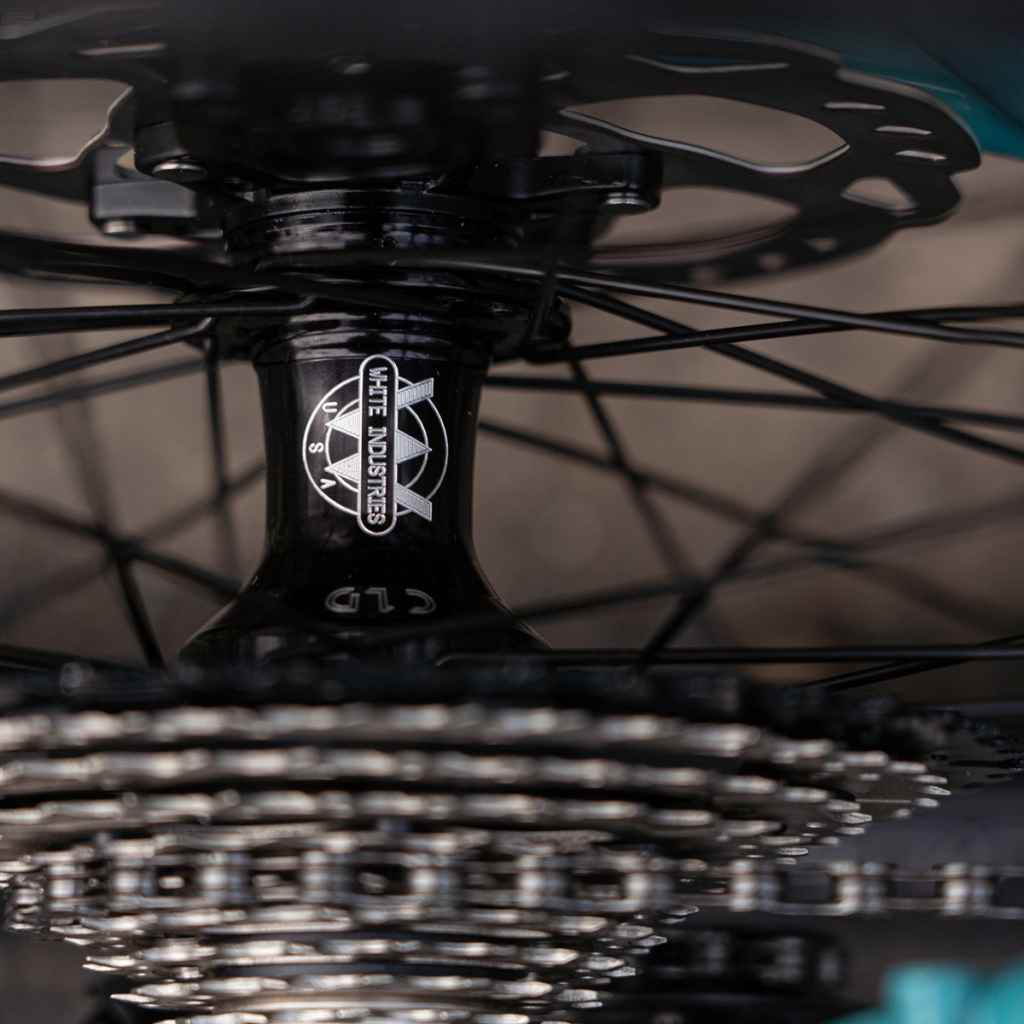 WHITE INDUSTRIES* CLD QR disc hub rear (silver) - BLUE LUG GLOBAL