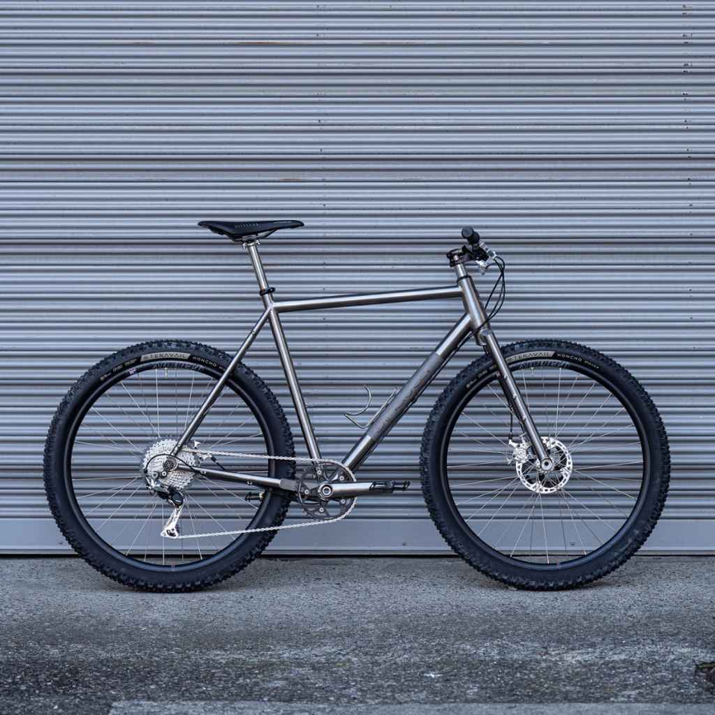 SINGULAR CYCLES* kite titanium frame set - BLUE LUG GLOBAL ONLINE