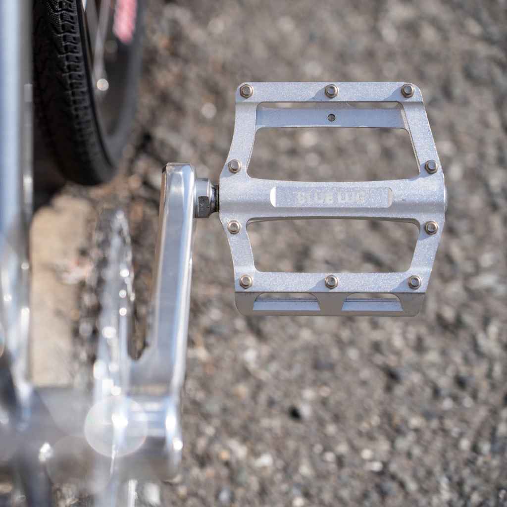 BLUE LUG* SHARK pedal (pewter) - BLUE LUG GLOBAL ONLINE STORE