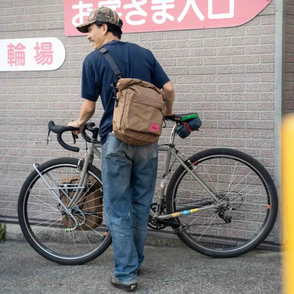 Swift Industries X Blue Lug debut their Caldera Cycling Bag