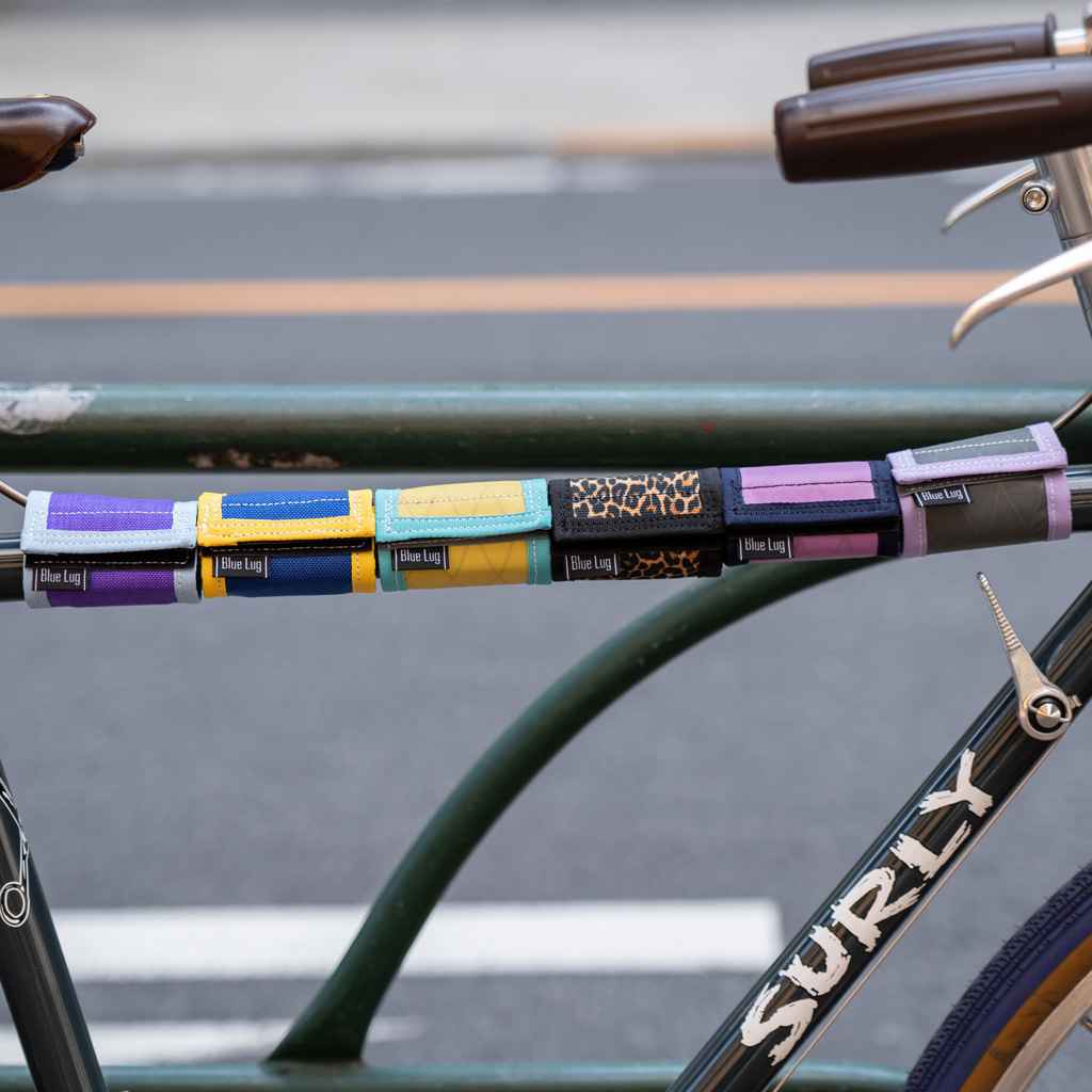 BLUE LUG* frame pad nano (wax beige) - BLUE LUG GLOBAL