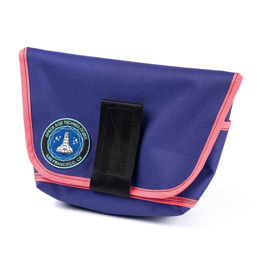 SPACE AGE TECHNOLOGIES ショルダーバッグ USA製 SPACE AGE TECHNOLOGIES* hip sack (purple/pink trim) - BLUE LUG