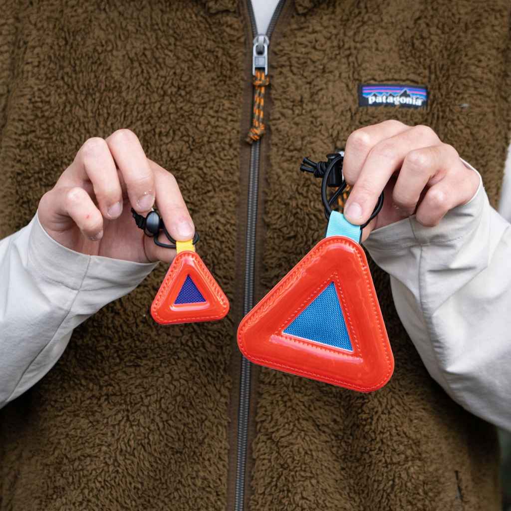 Supreme®/Blue Lug Reflector - Shop - Supreme