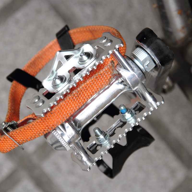チネリ　ペダルストラップ　mks spin-2　blue lug ピスト チネリ ペダルストラップ mks spin-2 blue lug ピスト - メルカリ