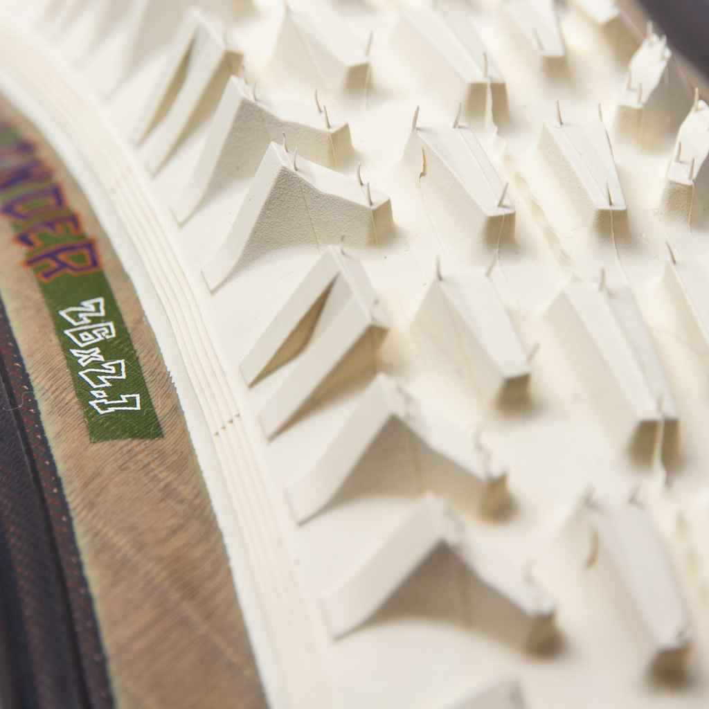 パーツ FAIRWEATHER* dirt lander tire (ivory) FAIRWEATHER* dirt lander tire (ivory) - BLUE LUG GLOBAL ONLINE STORE