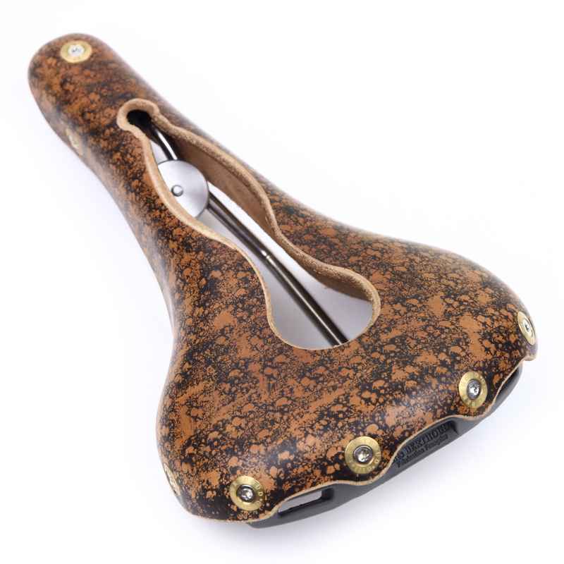 BERTHOUD* aspin open leather saddle (cork) - BLUE LUG GLOBAL