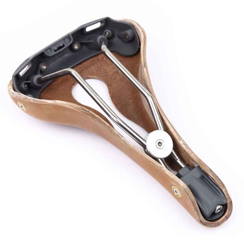 BERTHOUD* aspin open leather saddle (natural) - BLUE LUG GLOBAL