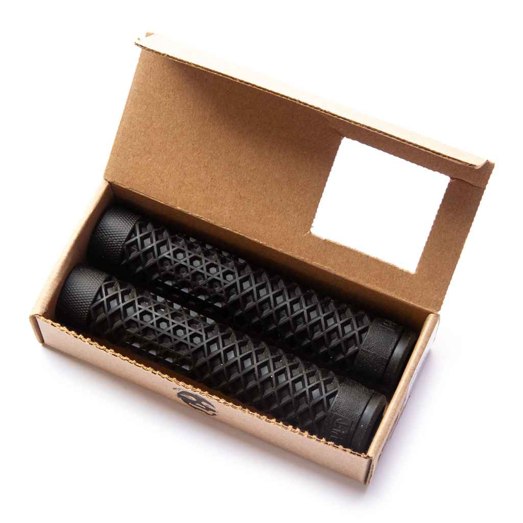 CULT* cult×vans waffle grip (black) - BLUE LUG GLOBAL ONLINE STORE